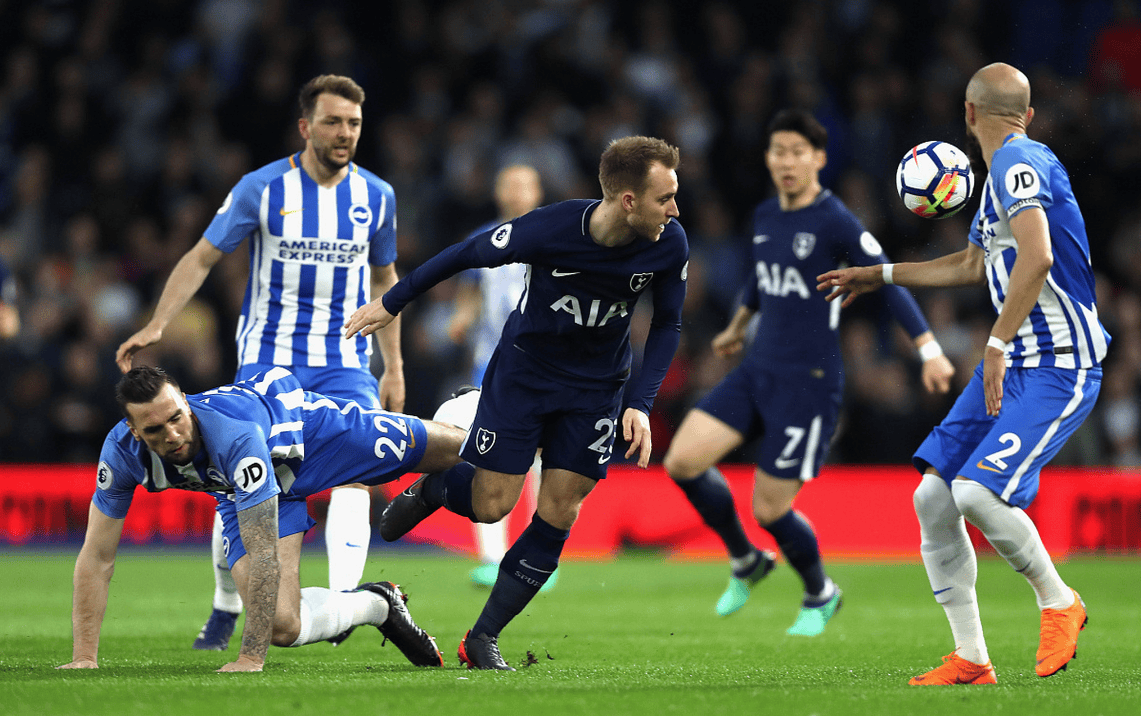 林诗栋：我没有让大家失望！胜利后亲吻胸前国旗