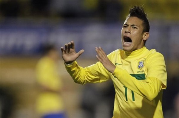 赞布罗塔：尤文必须相信弗拉霍维奇，他重新成为强大的前锋（赞布罗塔：尤文该信任弗拉霍维奇，他已找回强力前锋本色）