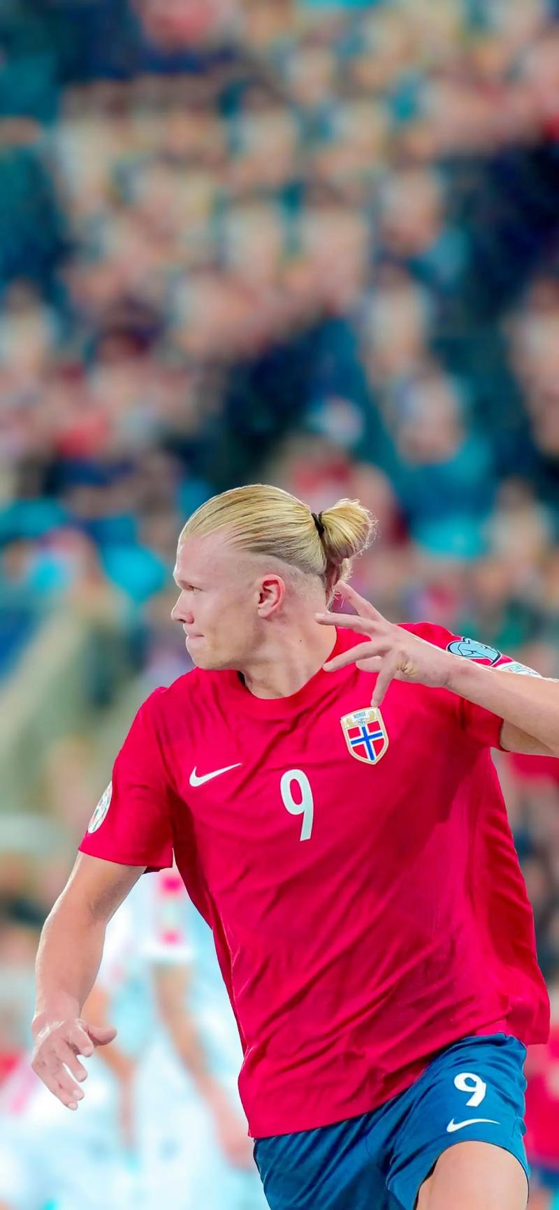 宋凯出席中国体育美术作品展览，与奥运冠军金牌合影（宋凯亮相中国体育美术作品展，与奥运冠军金牌同框留影）