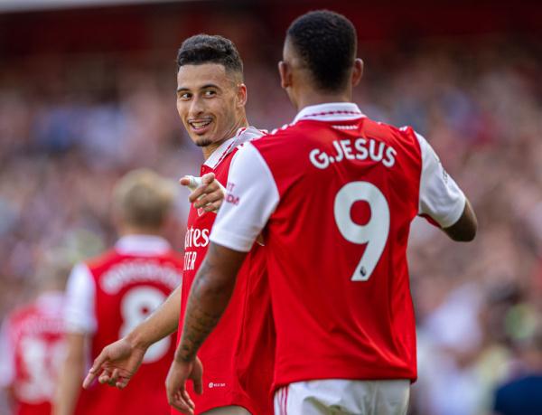 33分10板10助攻！火箭2换1交易被效仿，鹈鹕捡漏年轻版约基奇（33+10+10三双！火箭2换1被照搬，鹈鹕捡到年轻版约基奇）