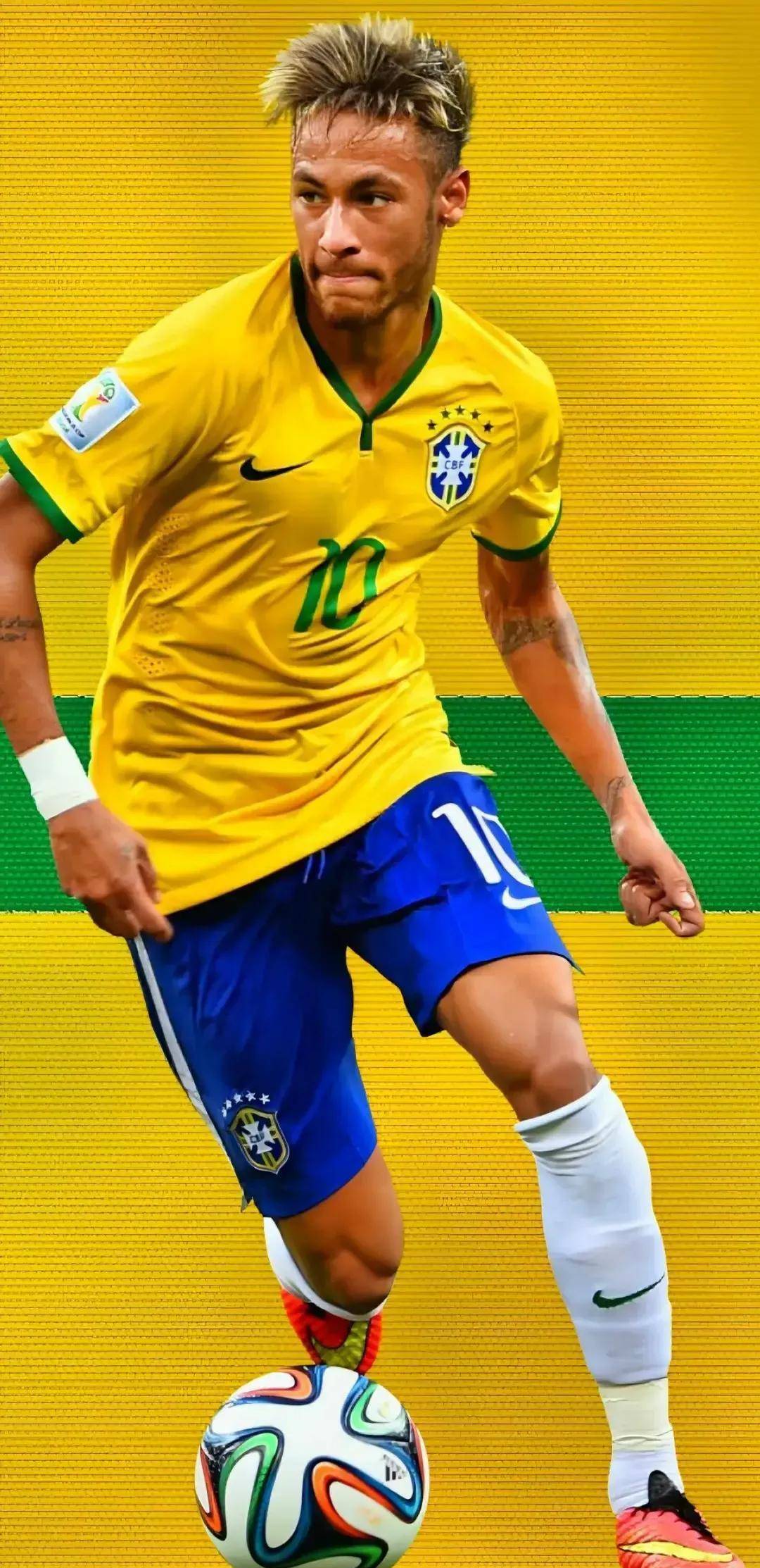 萨顿批萨拉赫：状态大幅下滑该接受替补，还自视甚高令人尴尬（萨顿指责萨拉赫：状态下滑应坐替补，自负姿态令人尴尬）