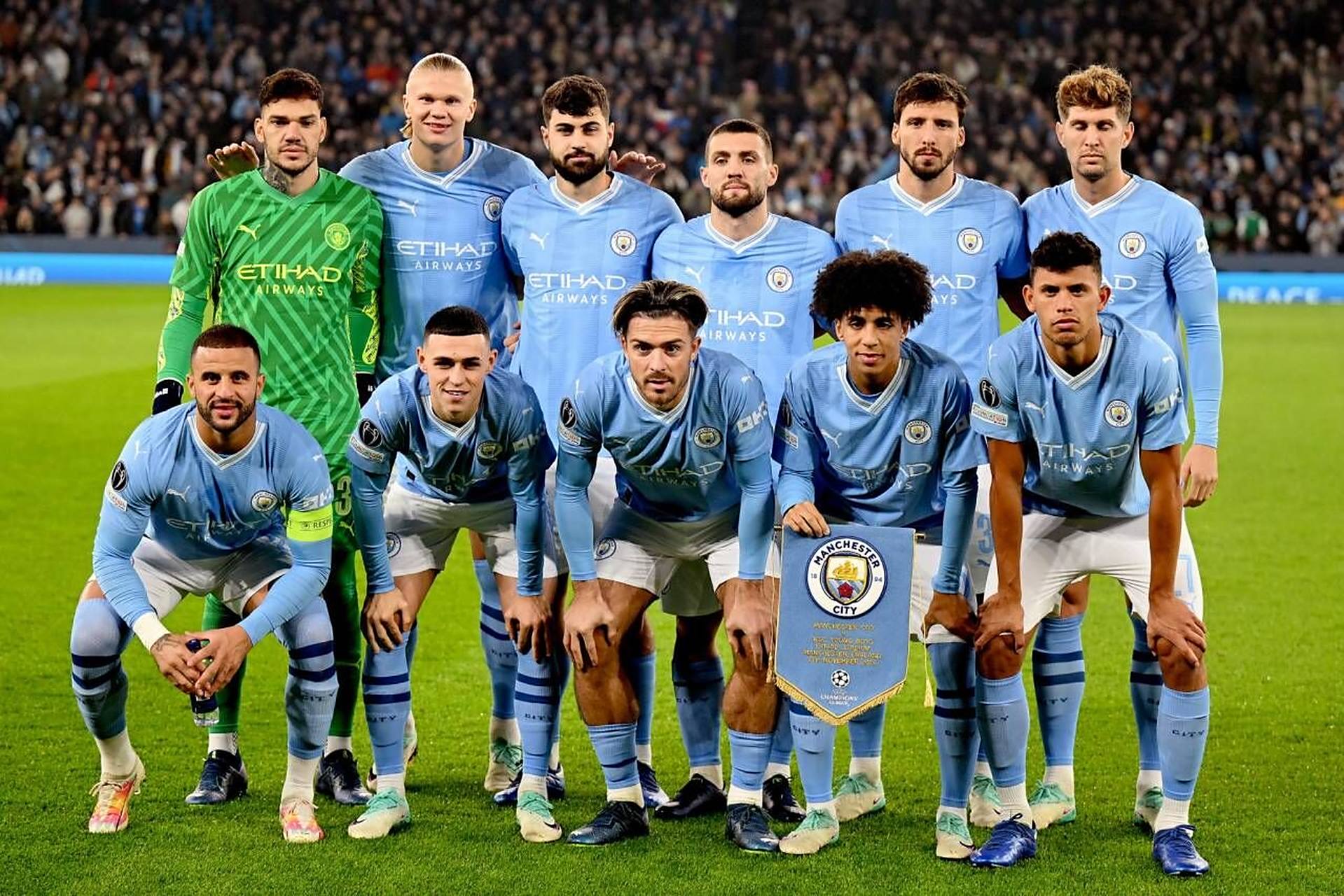 慎入，尼日利亚超比赛中一球员被对方球迷冲进场内割喉