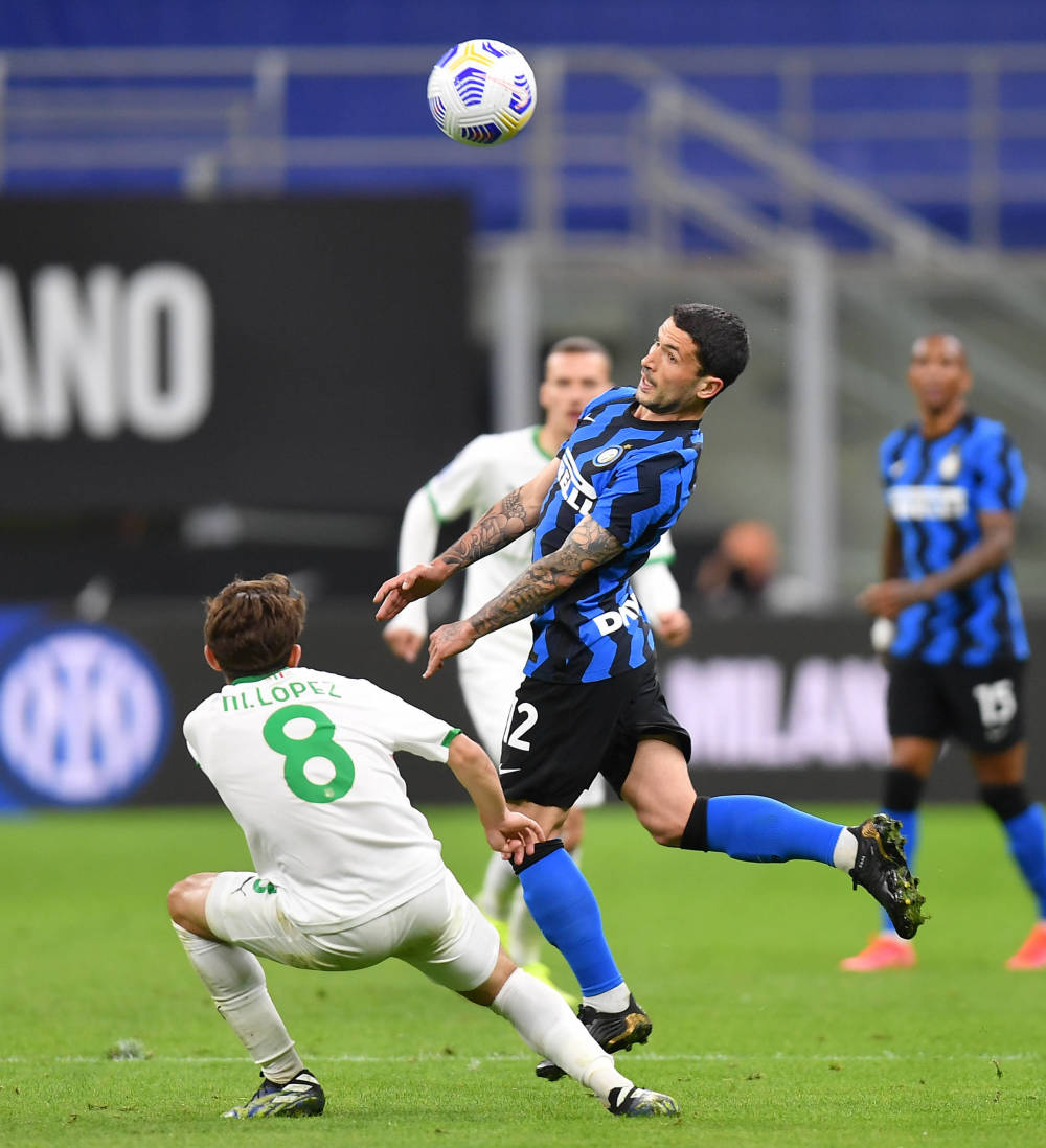 特德斯科：德布劳内能发现其他人发现不了的空当，并传出好球（特德斯科：德布劳内善于洞察他人难见的空当，送出精妙传球）