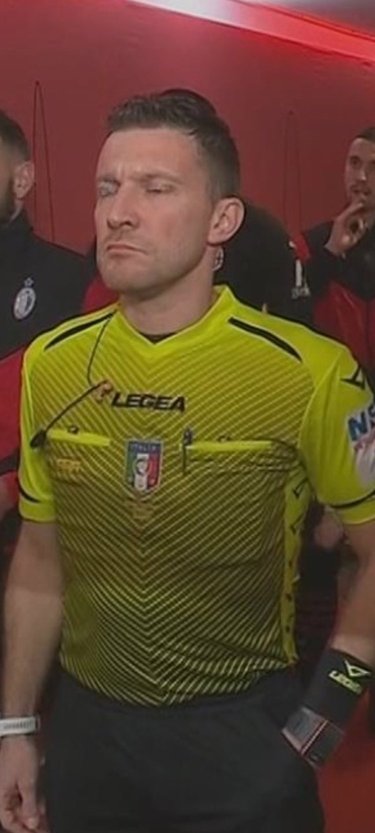 每体：对阵阿拉维斯，诺坎普的客队看台从南边换到了北边（每体：战阿拉维斯，诺坎普客队看台由南侧调整至北侧）