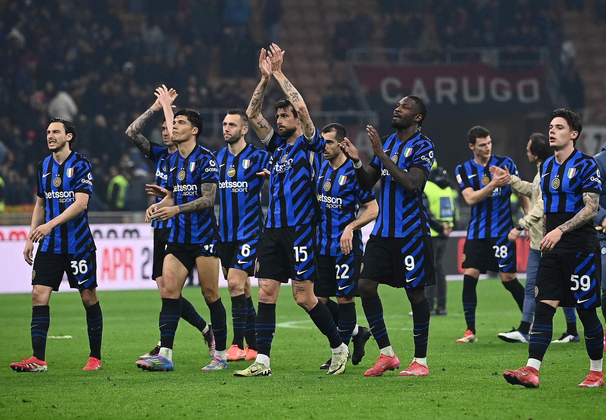 杨瀚森本周飞行距离高达13791公里，在飞机上度过了近27小时（杨瀚森本周累计飞行13791公里，空中耗时近27小时）