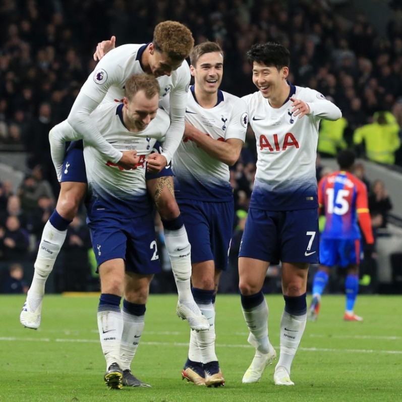 法尔克：纽卡等队曾想引进卡尔，但拜仁抢先与球员完成续约（法尔克：纽卡等队曾追卡尔，拜仁先一步与其完成续约）