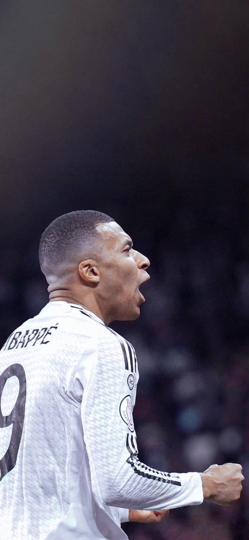 德媒：拜仁密切关注艾希霍恩，赫塔希望将解约金提高至2000万